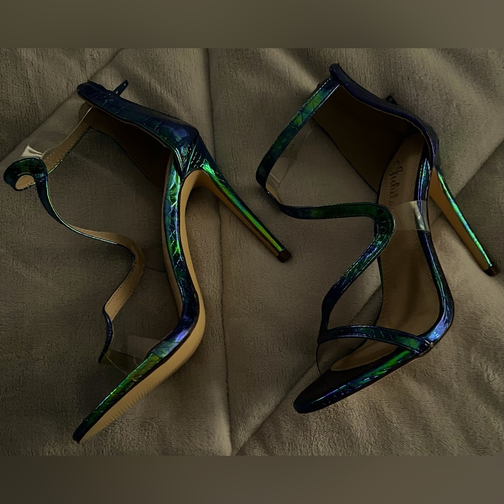 Ladies Green Hologram Heels